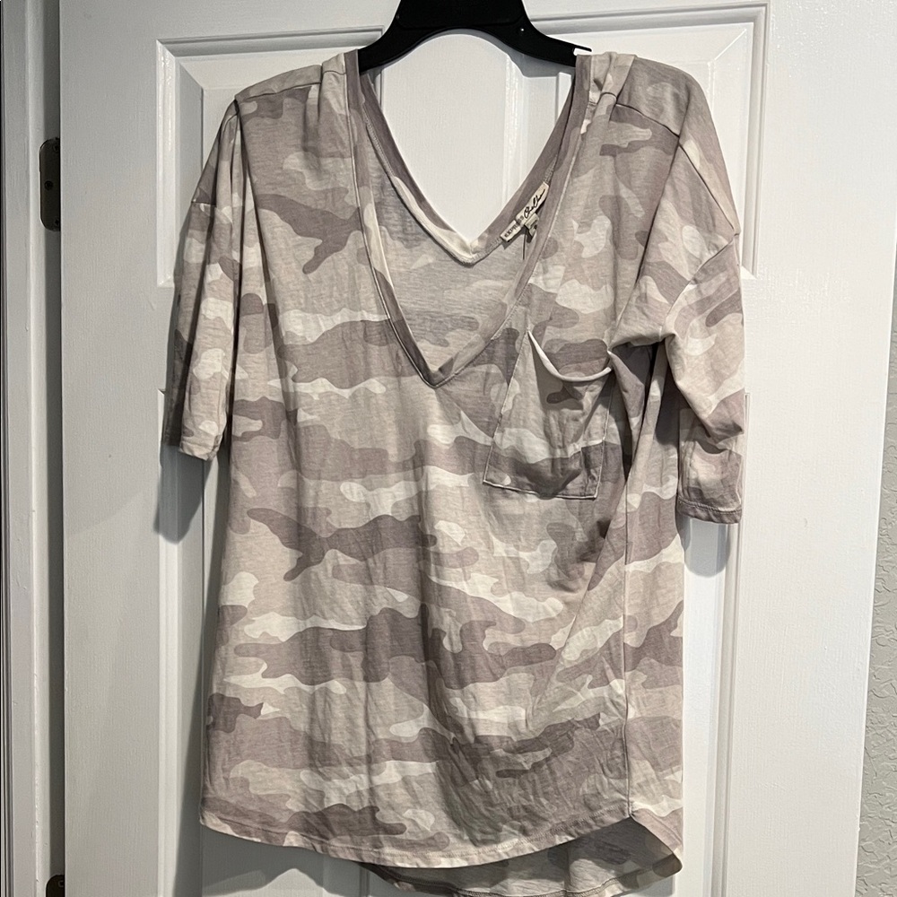 Express Neutral Camo V-Neck Tee